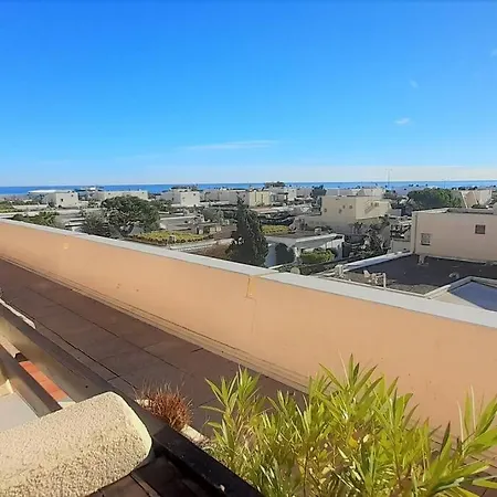 373, Port Nature 3 Au Village Naturiste *